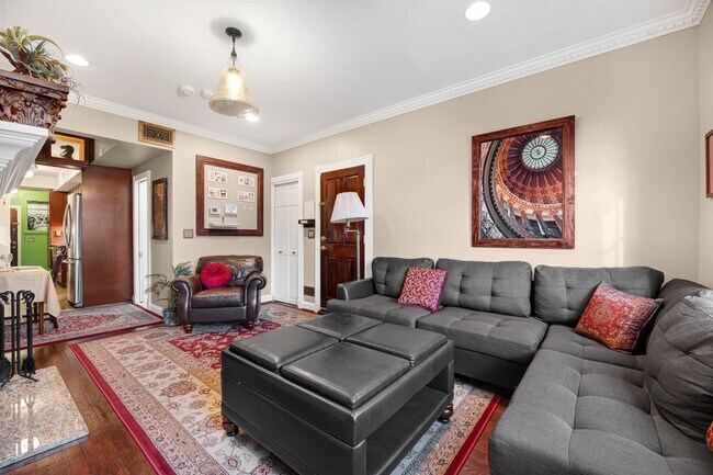Foto del edificio - 721 12th St SE