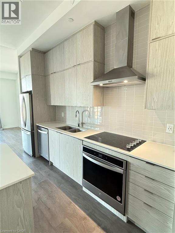 Building Photo - 55 Duke St W