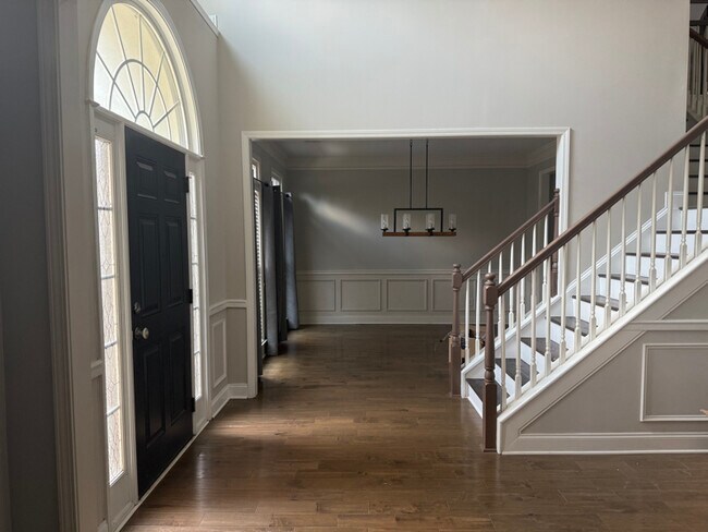 Building Photo - 3540 Renaissance Cir