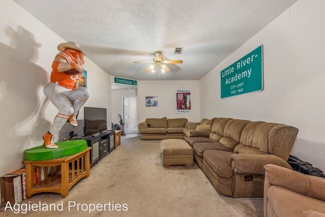 Building Photo - 3 br, 3 bath House - 2332 Antelope