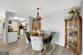 Building Photo - 10205 Ashbrooke Ct