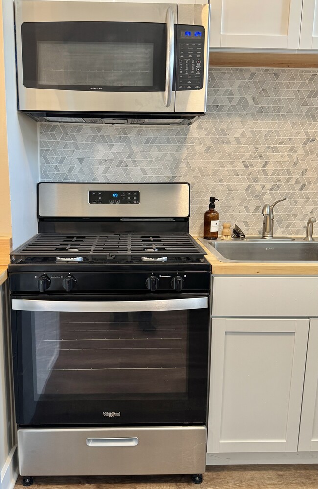 Foto del edificio - 3704 Beehler Ave