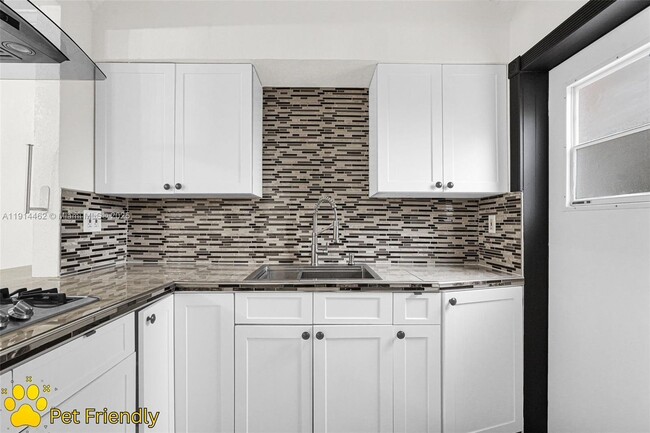 Foto del edificio - 12287 NE 7th Ave