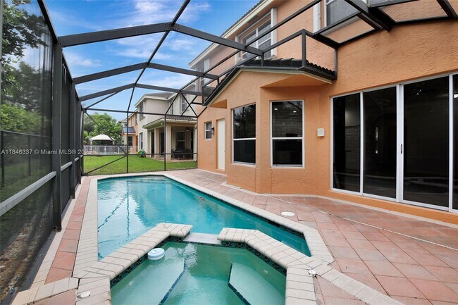 Foto del edificio - 15421 SW 18th St