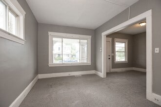 Building Photo - 7411 Brinsmade Ave