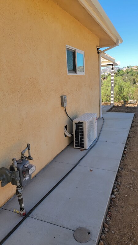 Foto del edificio - 15025 Driftwood Creek Rd