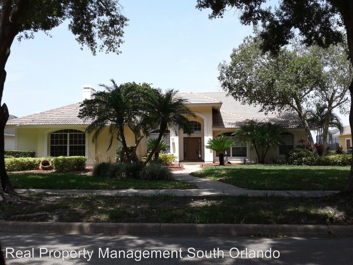 Foto principal - 6731 Fairway Cove Dr