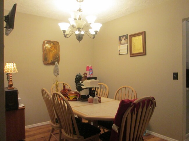 Building Photo - 1212 Massman Dr