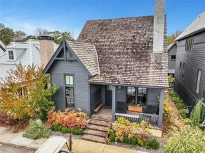 Building Photo - 11291 Serenbe Ln