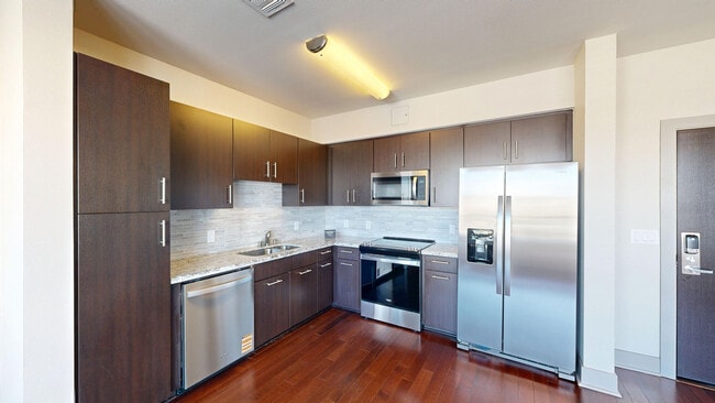 Interior Photo - 13th & Market