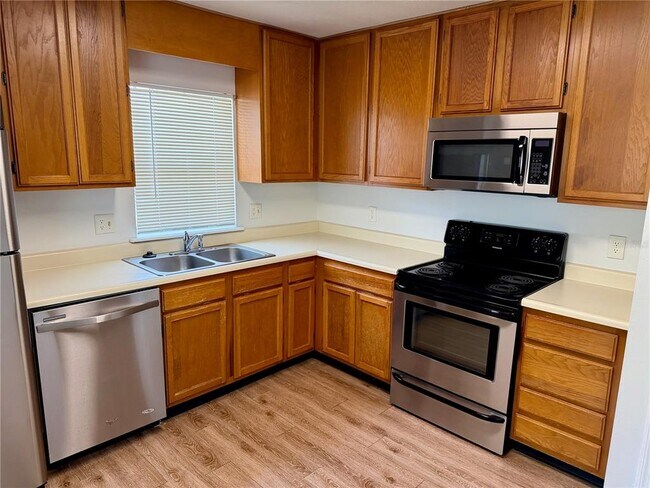 Foto del edificio - 4316 Clubside Dr