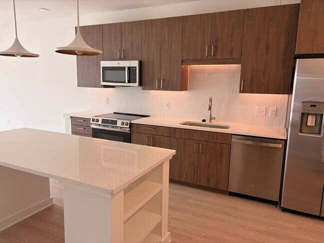 Foto del edificio - Adler Montford Park + Drexel Townes