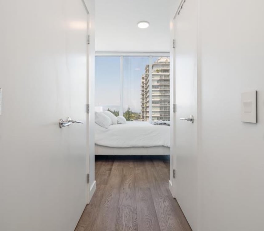 Your new home awaits… - 1303-15165 Thrift Av
