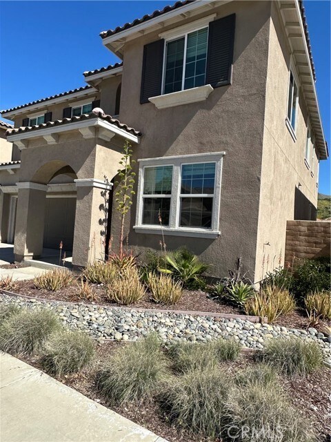 Foto del edificio - 24210 Flora Rd