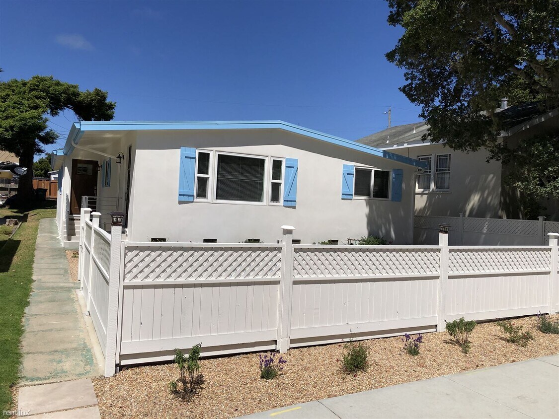 Primary Photo - 2 br, 1 bath Duplex - 446 Sinex Avenue 446