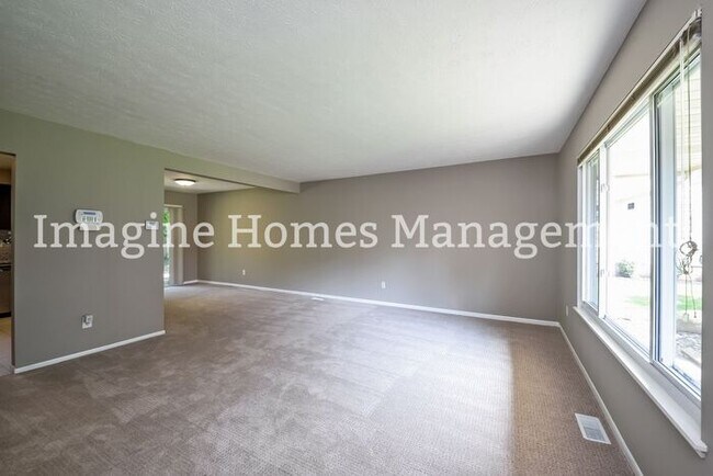 Building Photo - 6746 Duneden Ave