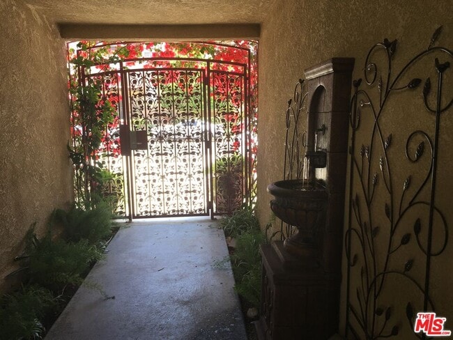 Foto del edificio - 1731 Camden Ave