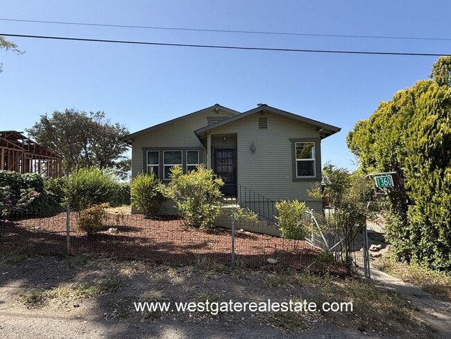 Building Photo - 1360 Skillman Ln
