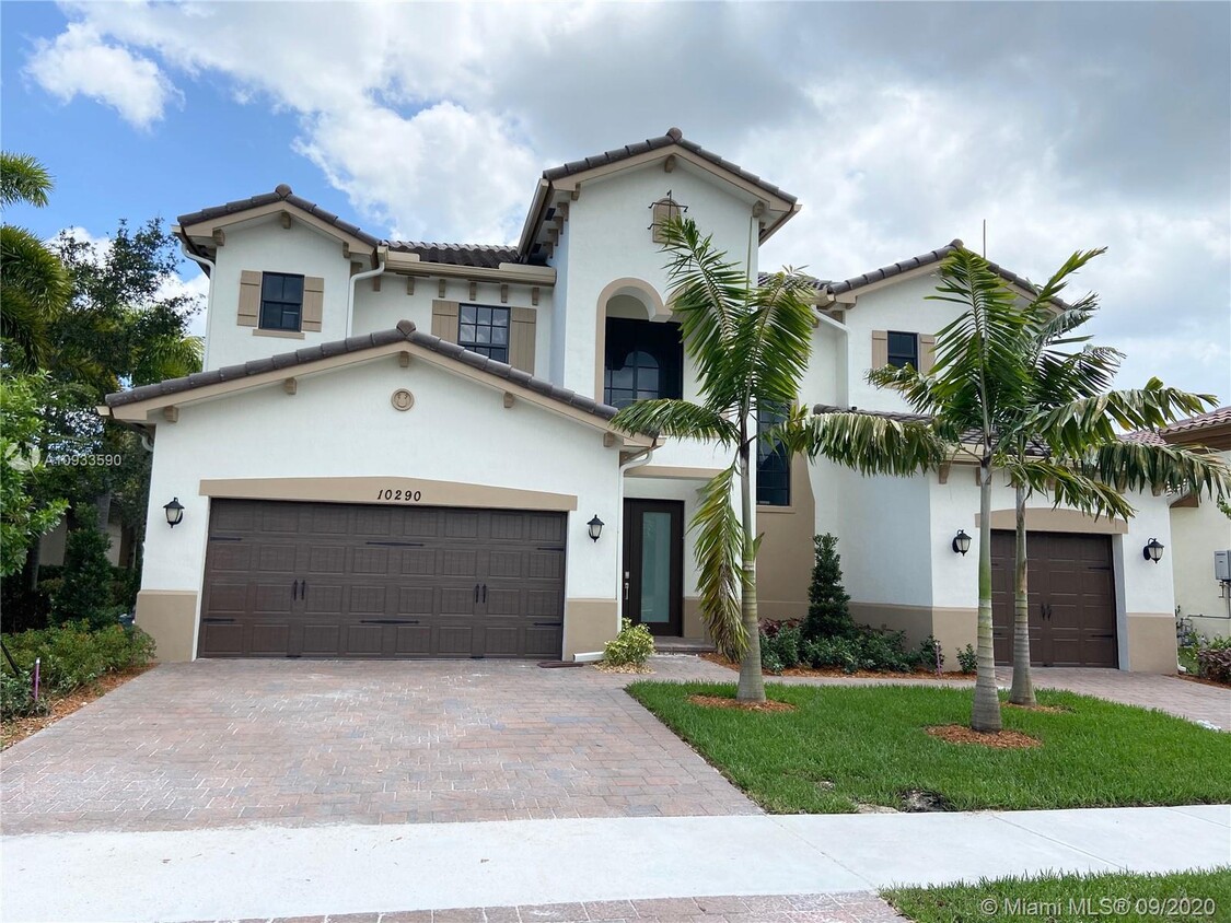 Foto principal - 10290 Peninsula Pl