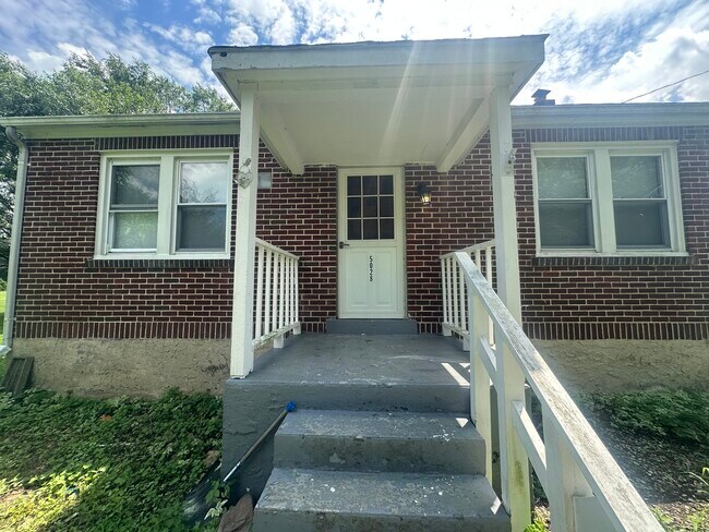 Foto del edificio - 5028 Grammes Rd