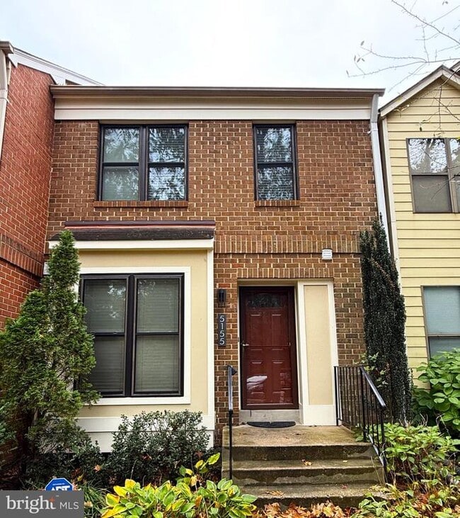 Building Photo - 5155 King Charles Way