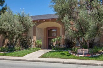 Building Photo - El Sereno Apartments