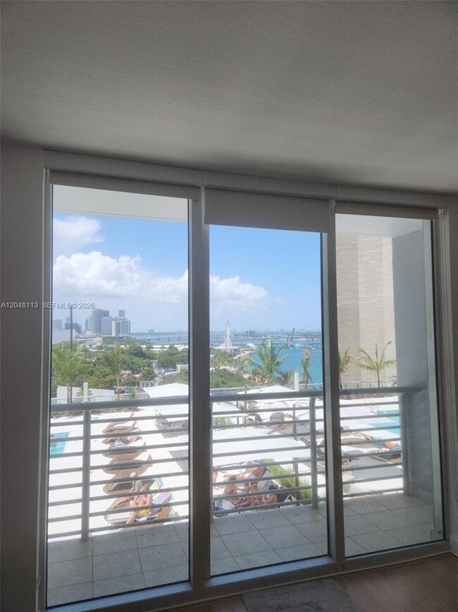 Building Photo - 325 S Biscayne Blvd