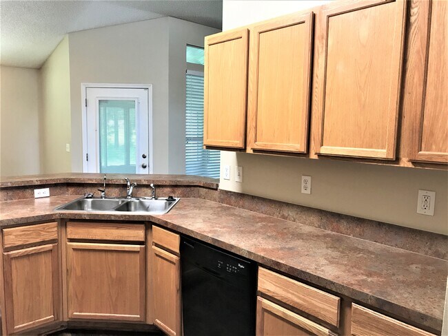 Foto del edificio - 2578 Blackstone Court