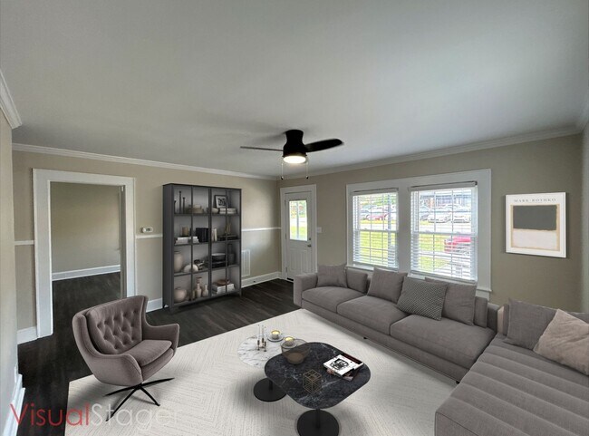 Foto del edificio - COMING SOON: T.R. Lawing Realty Property
