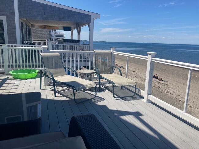 Wrap around deck overlooks ocean - 167 Turner Rd