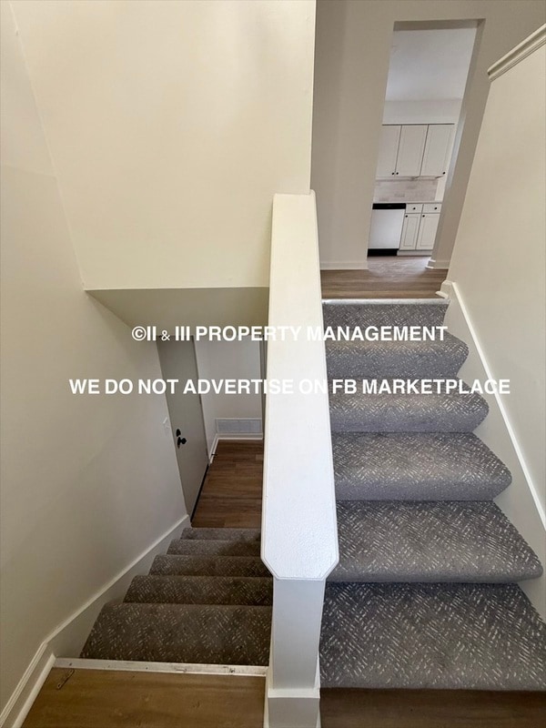 Foto del edificio - 816 S Montclaire Dr