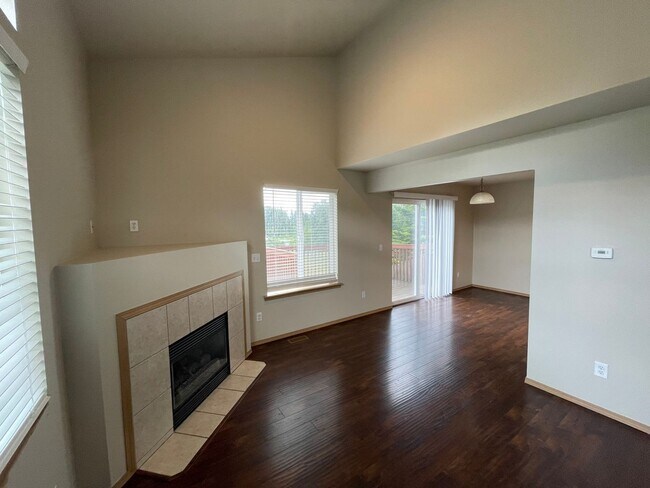 Foto del edificio - Great Location, Tons of Upgrades, Wont Las...
