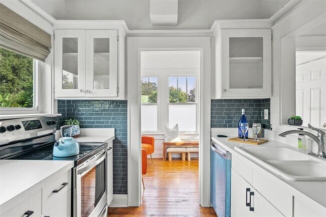 Foto del edificio - 2505 N Ridgewood Ave