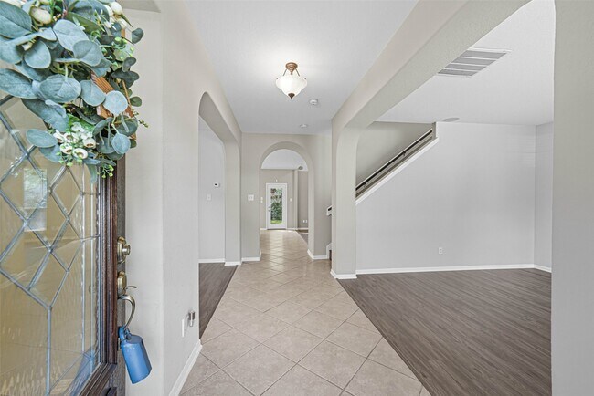 Foto del edificio - 6114 Breezy Hollow Ln