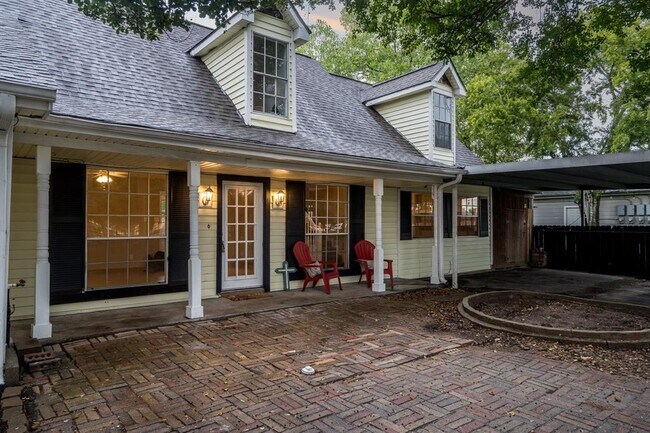 Building Photo - 200 Fannin St
