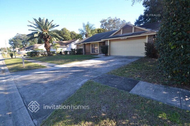 Building Photo - 7736 Covedale Dr
