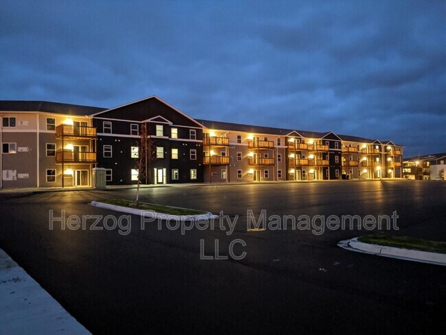 Foto del edificio - 1770 10th Ave E