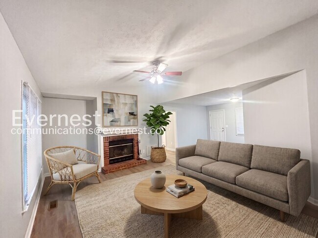 Foto del edificio - 198 Poplar Point Dr