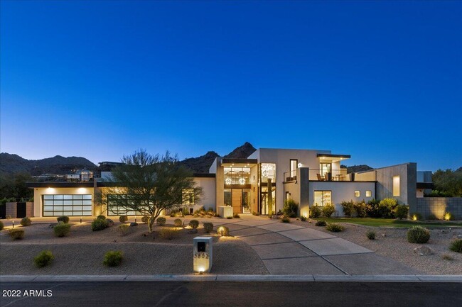 Building Photo - 3802 E Stella Ln
