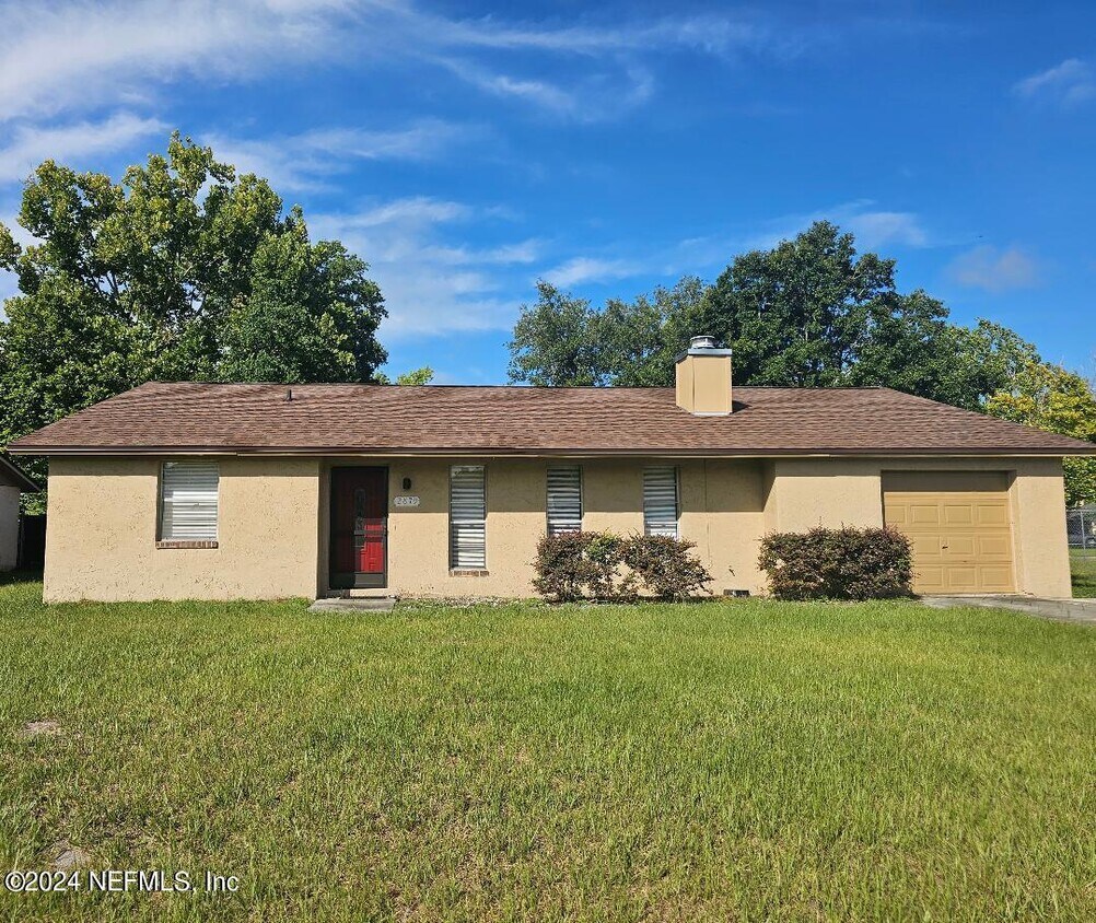 Primary Photo - 2879 Tanglewood Blvd