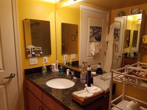 Primary Photo - 915 E St NW