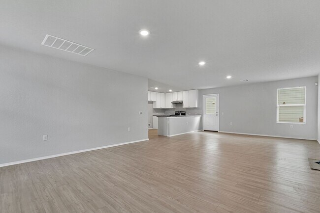 Foto del edificio - Charming 3 Bed 2 Bath Home in Mission Del Lago