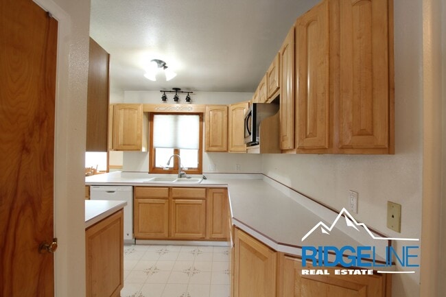 Foto del edificio - East-End Single Level Home for Lease!