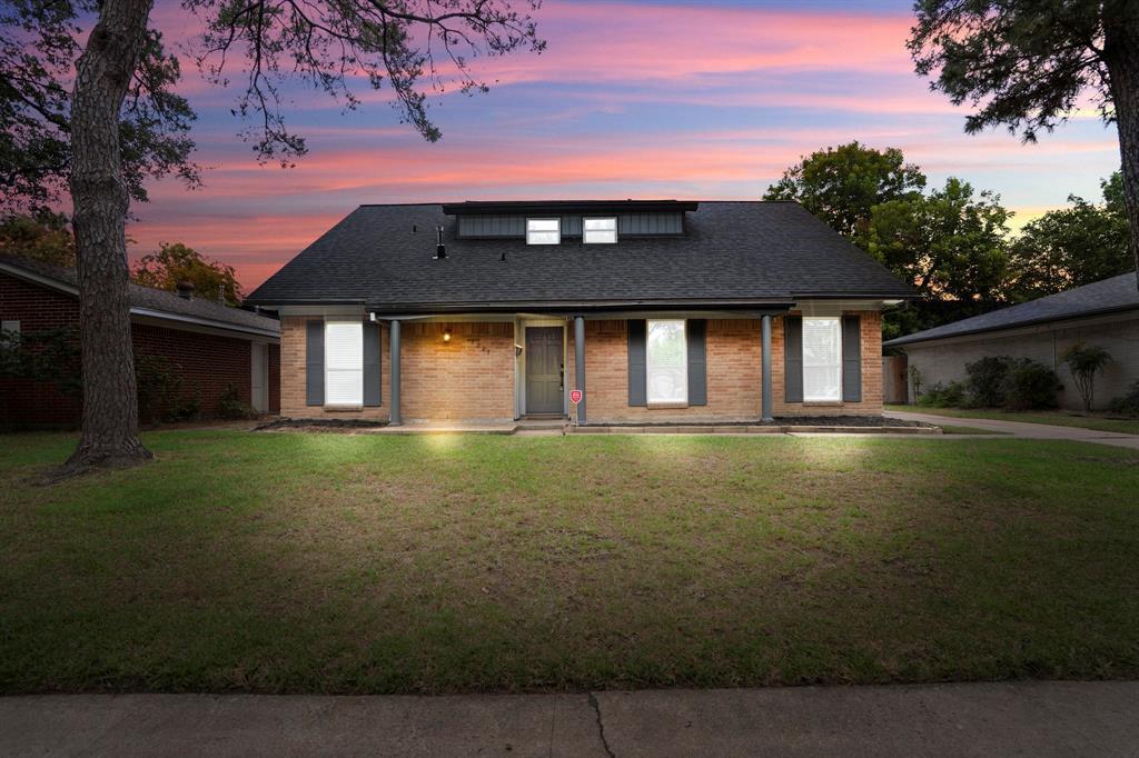 8207 Langdon Ln, Houston, TX 77036 House Rental in Houston, TX