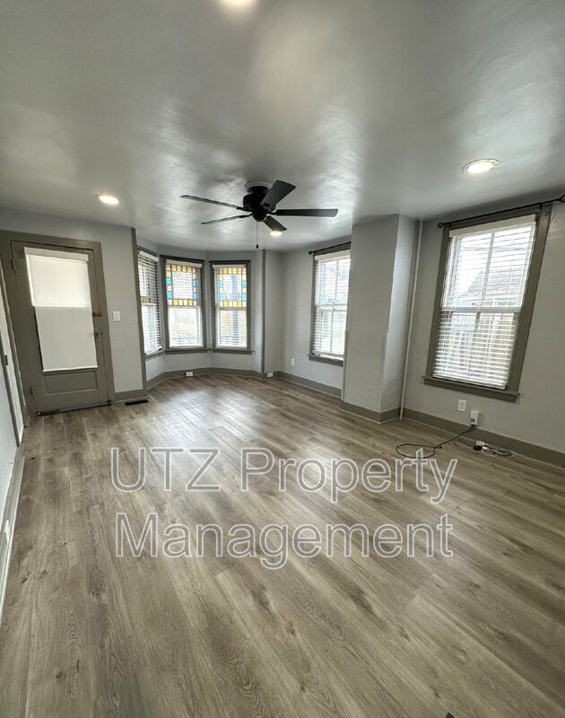 Building Photo - 24 Manchester Ave