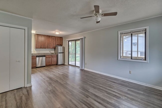 Building Photo - 2 Bedroom House Near Clemson University