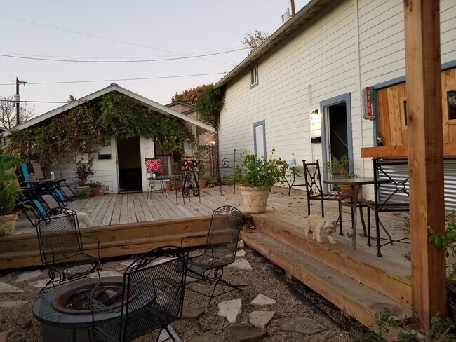 Foto del edificio - 353 Brahan Blvd