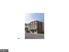 Building Photo - 121 W Lancaster Ave