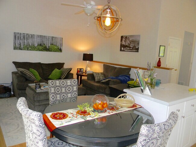 2nd living space - 5835 S Harlan St