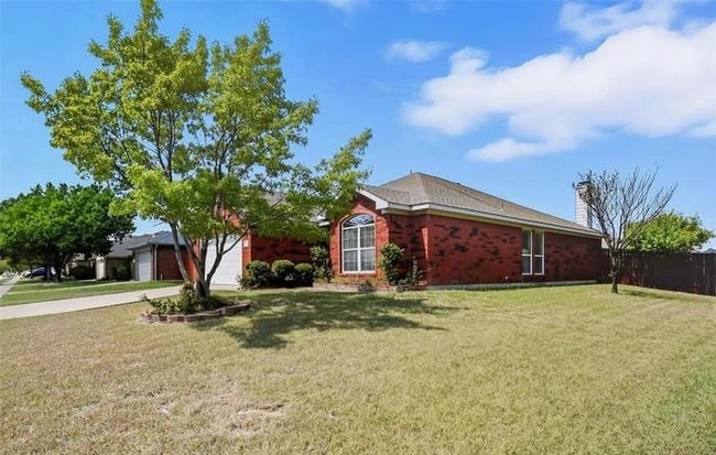 Foto del edificio - 9045 Winding River Dr